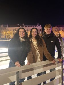 Na klizalištu! On the ice rink