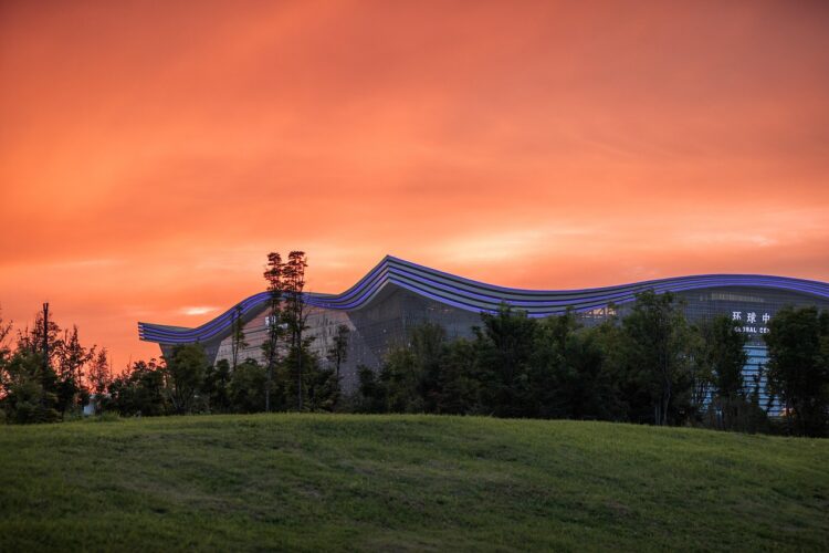 chengdu-Japan-language chiniese sky