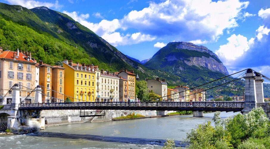 grenoble-Language-Scholarship little french town