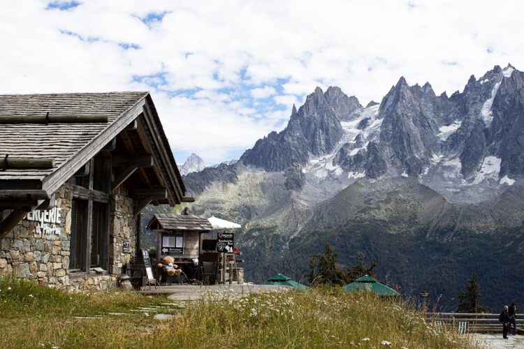 lodge-Mountains-france