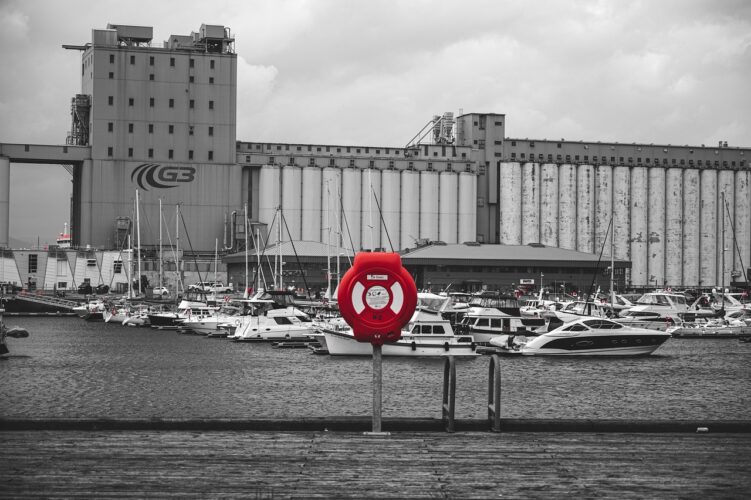 quebec-Language-Scholarship grey canada buildings