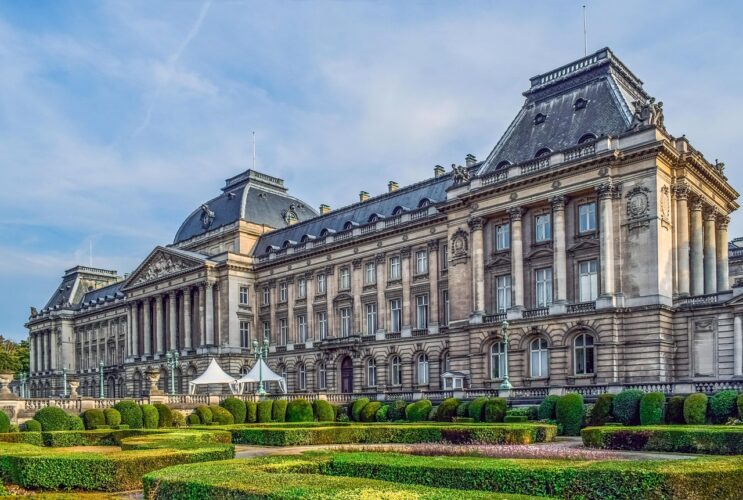 royal-palace-of-brussels-French-Language