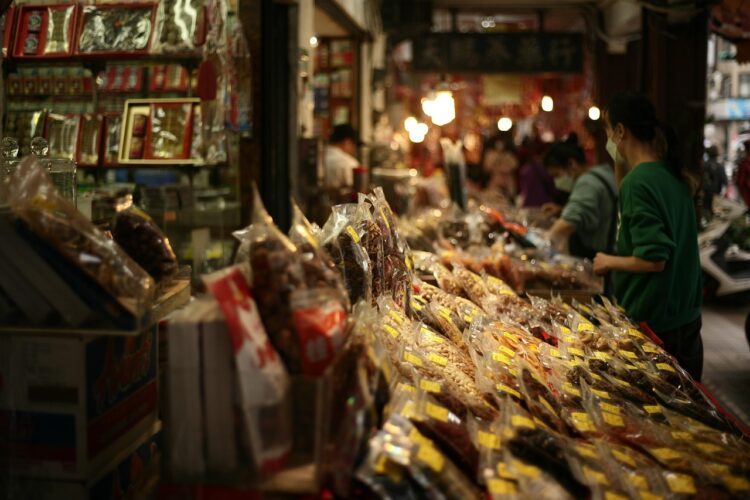 spring-taiwan-festival-maderin-language market at night