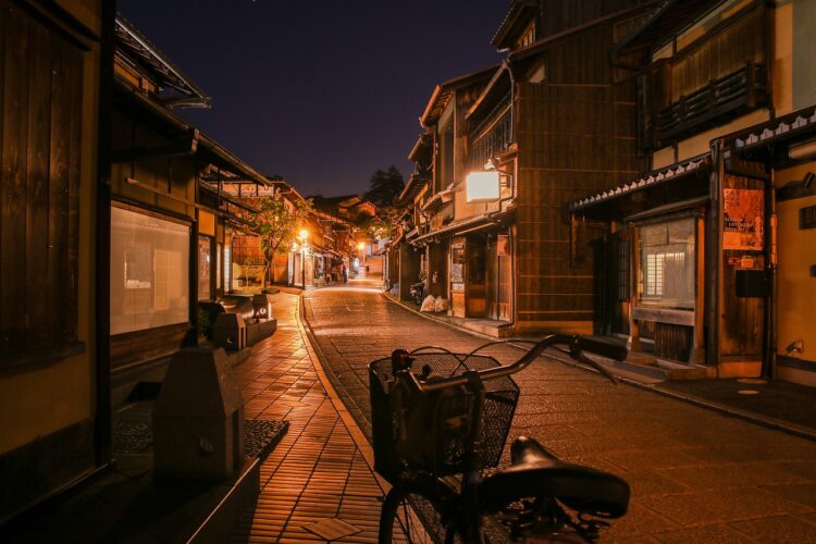 street-Kyoto-Language-Japan