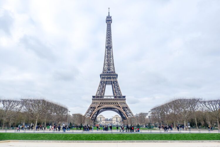 the-eiffel-tower-france-language