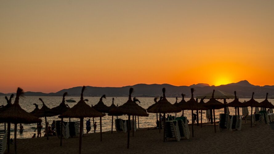 beach-language-spanish-Palma-mallorca-barcalona