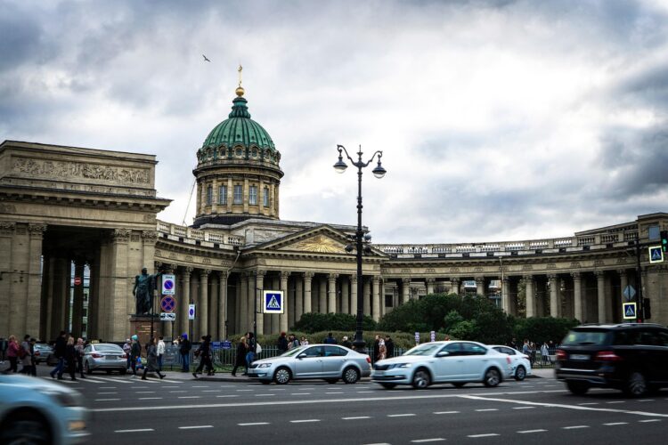 city-language-study-russia-st-petersburg-language-study