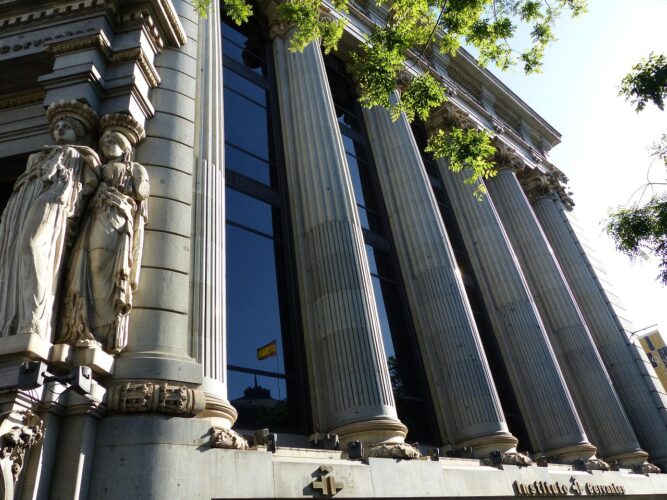 city-Language-study-madrid spanish language study a spanish building