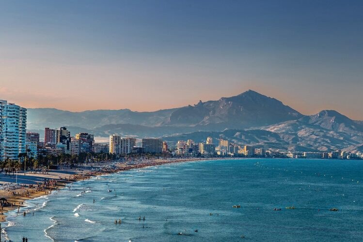 nature-spain-Alicante-beachside
