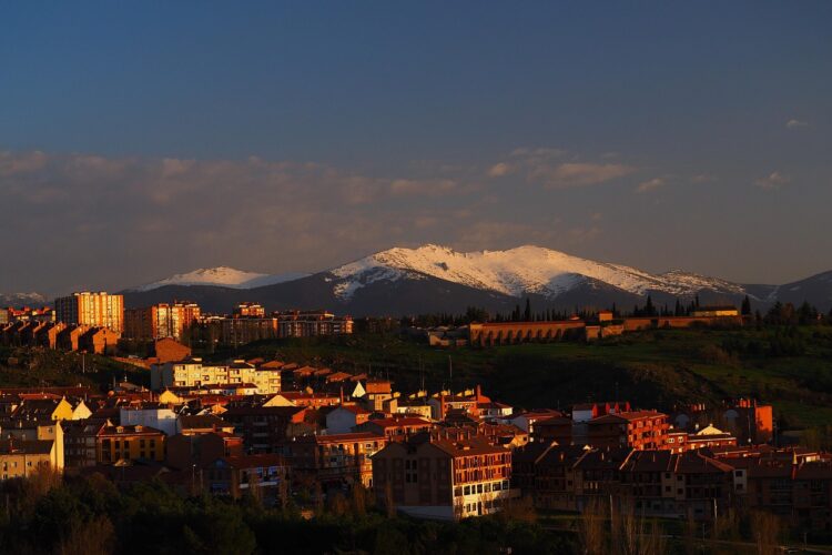 segovia-language-study-learning-mountain