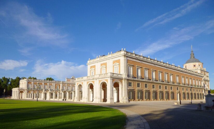 royal-palace-Aranjuez-madrid-spanish-language-study royal gardens in spain