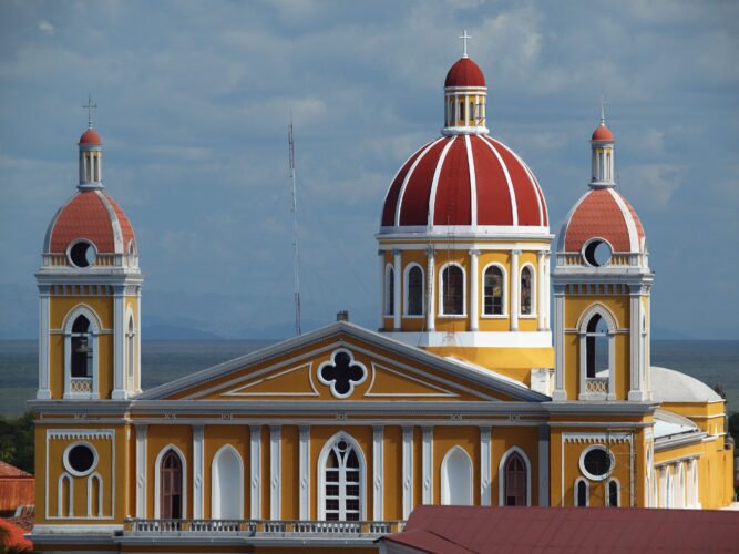 praesentator-nicaraguaGranada-spain-spanish-study-language